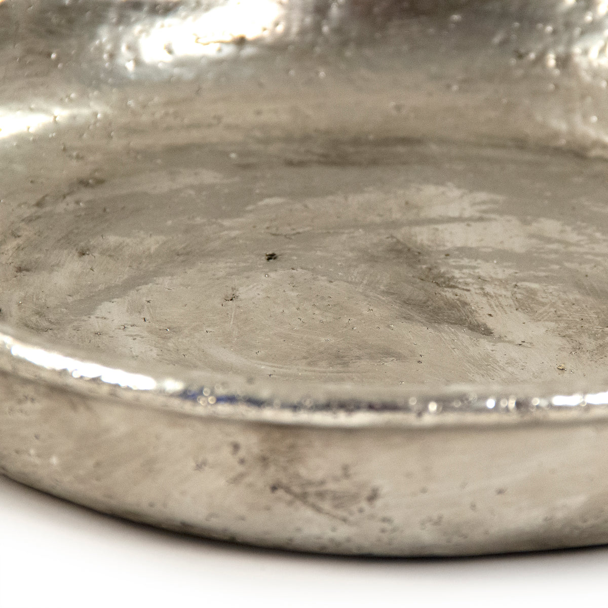 Distressed Metallic Silver Plate (9702S A840) by Zentique