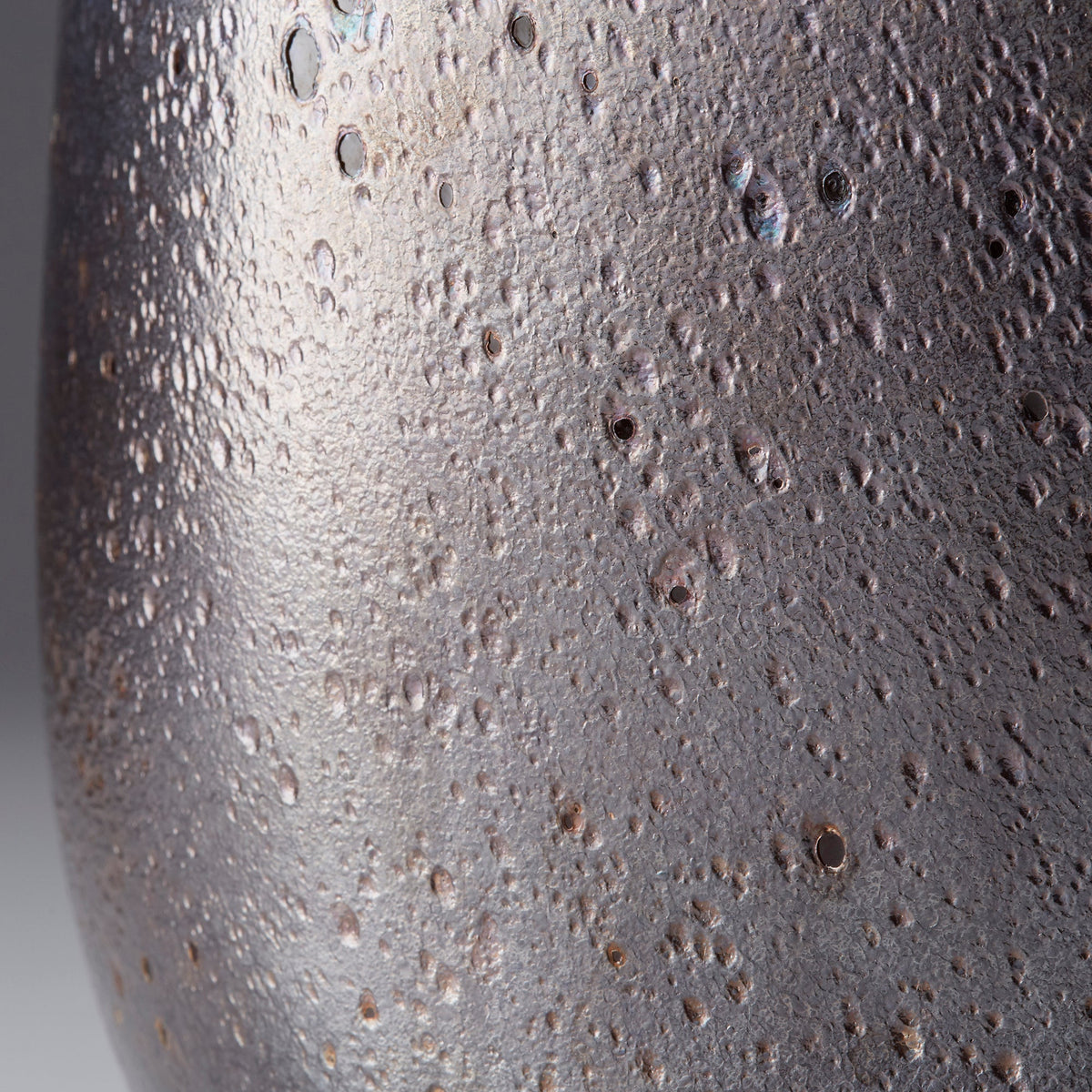 Europa Vase|Iron Glaze-MD by Cyan