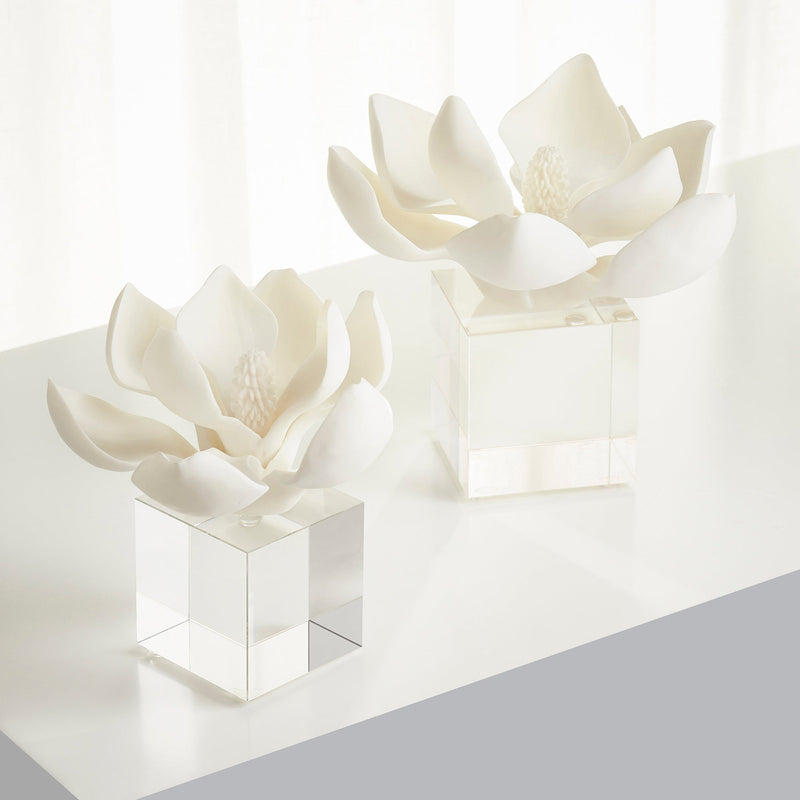 Magnolia Sculpture-SM by Cyan