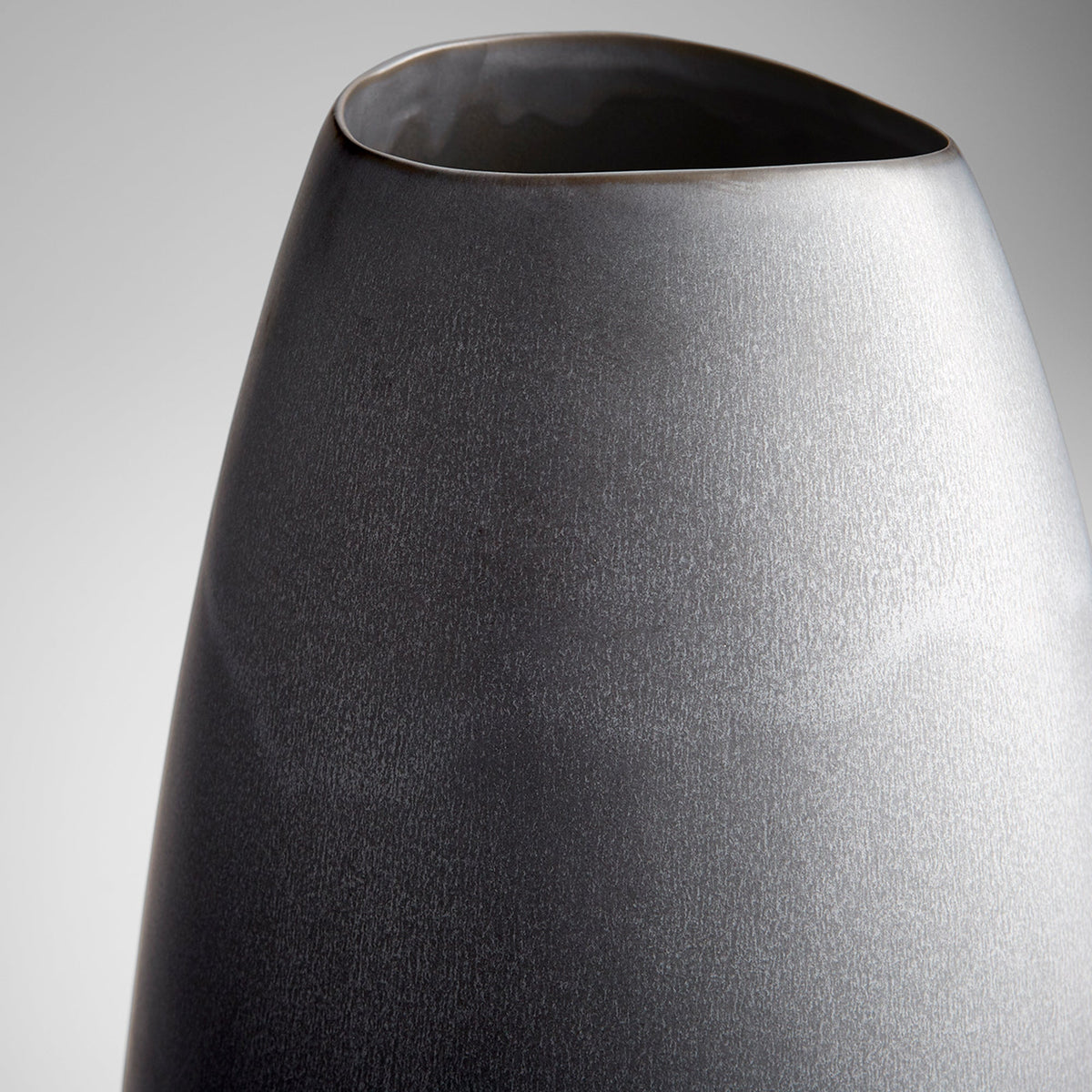 Sharp Slate Vase|Slate-MD by Cyan