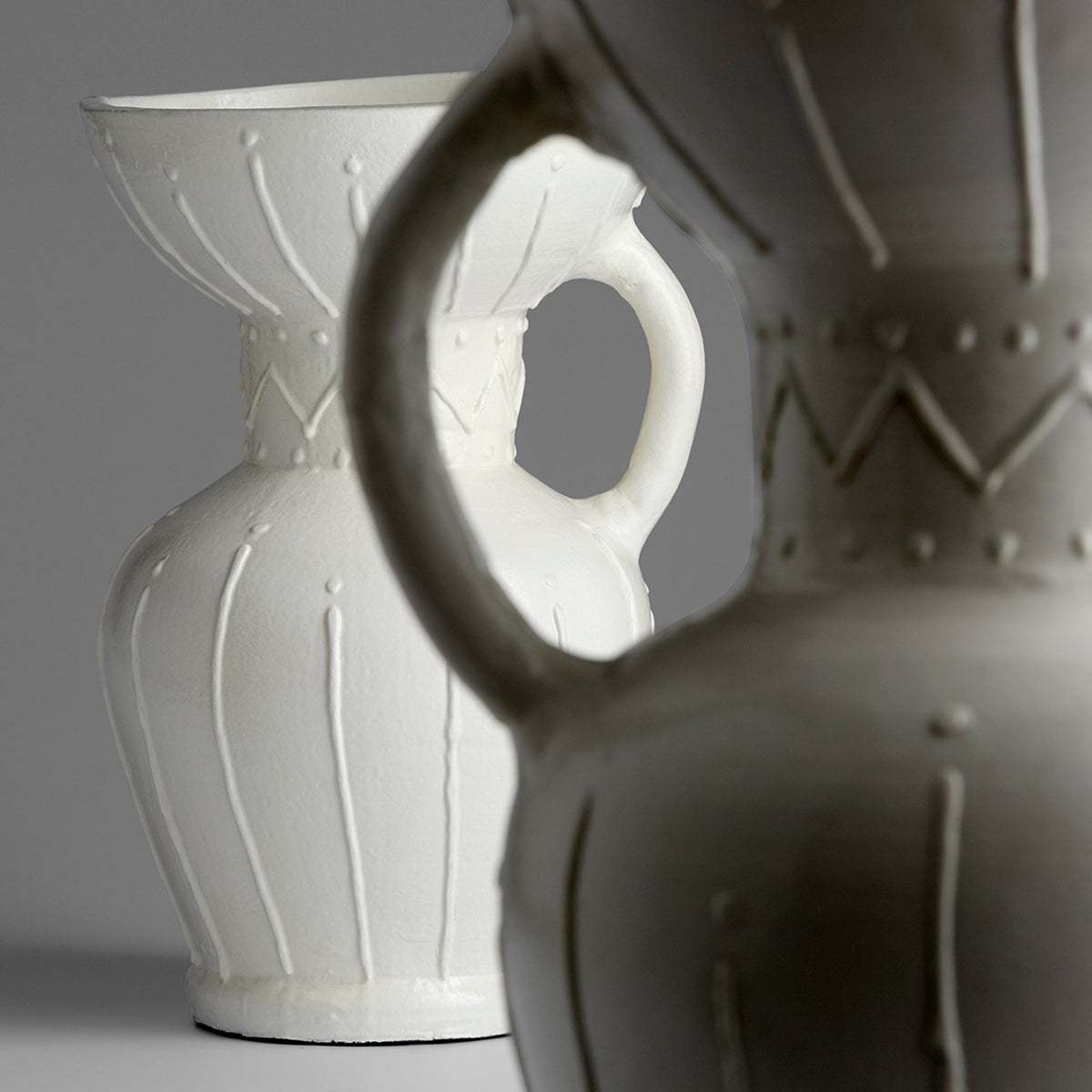 Ravine Vase|White-Medium by Cyan