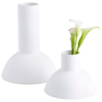 Purezza Vase|White-Medium by Cyan