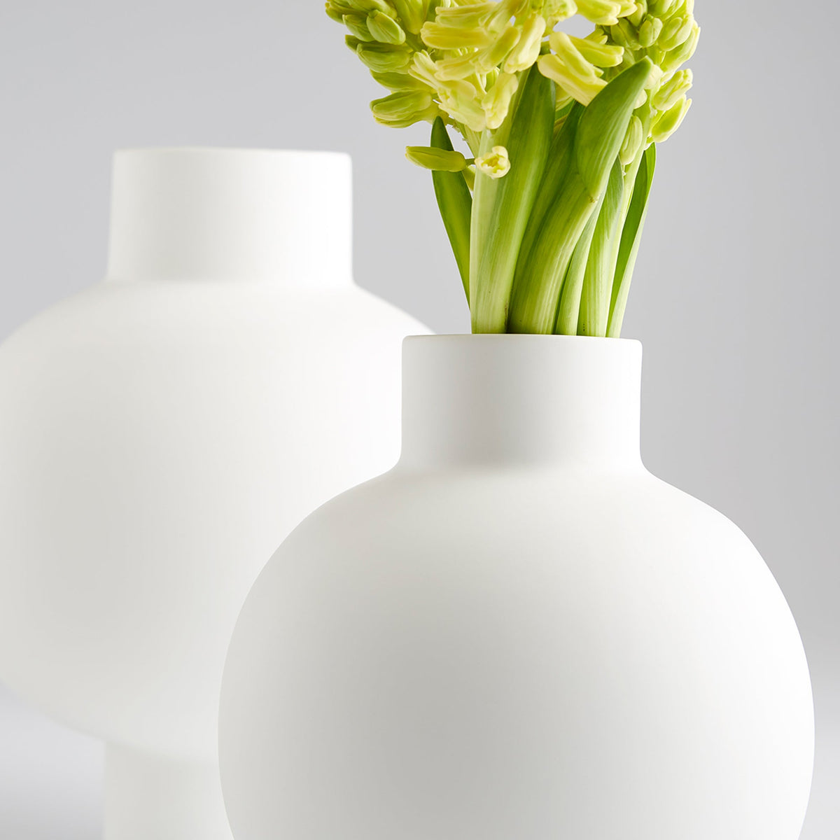 Libra Vase | White -Small by Cyan