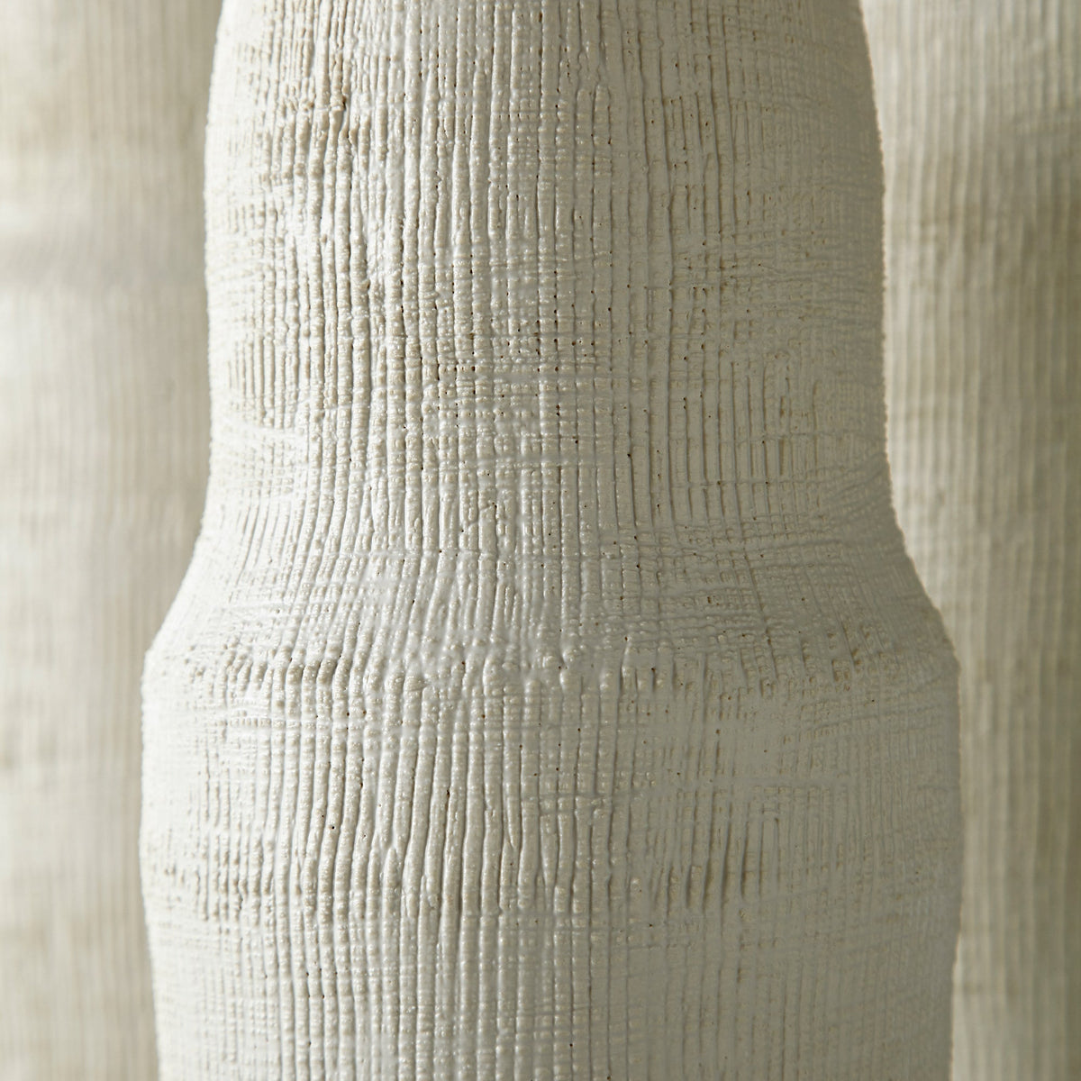Leela Vase | White -Large by Cyan