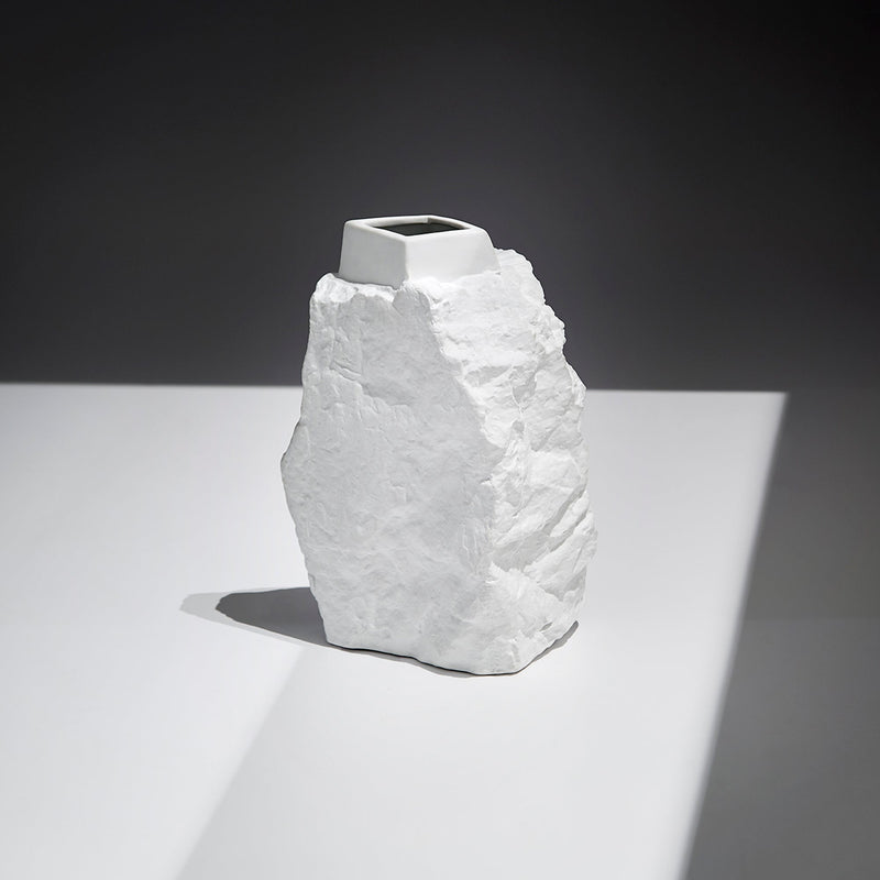 Piedra Vase | White by Cyan