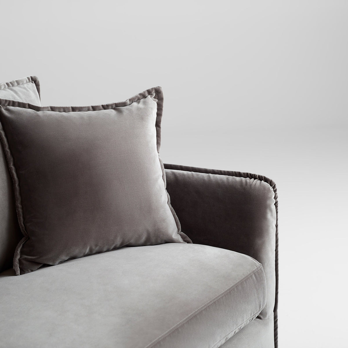 Sovente Sofa | Grey by Cyan