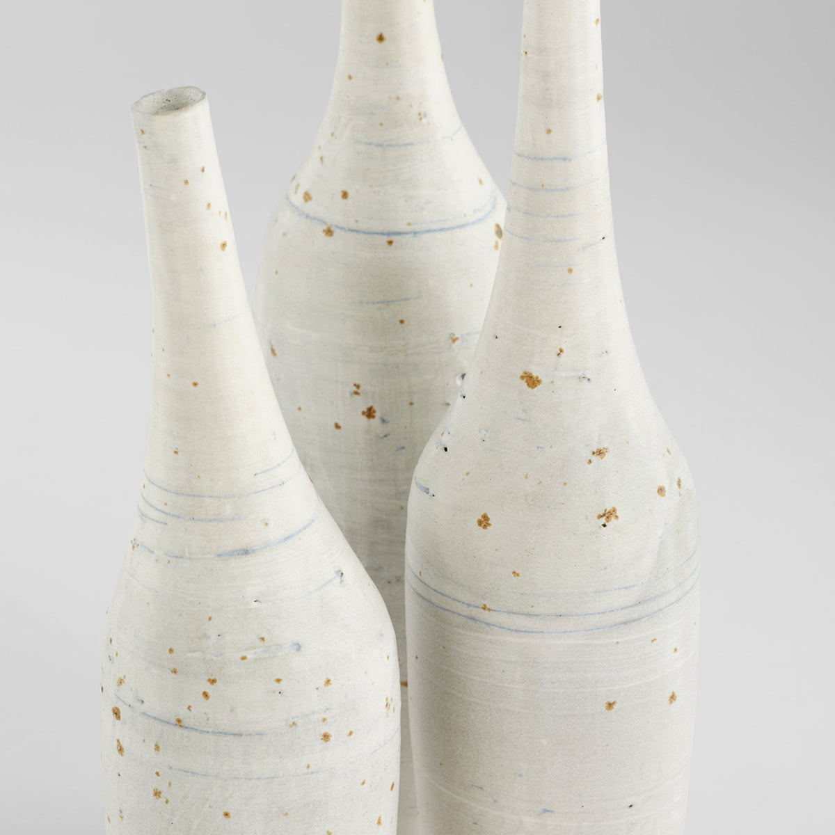 Gannet Vase | White - Md by Cyan